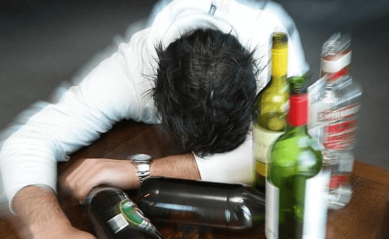 What To Do When You Throw Up Blood After A Few Drinks MD Health