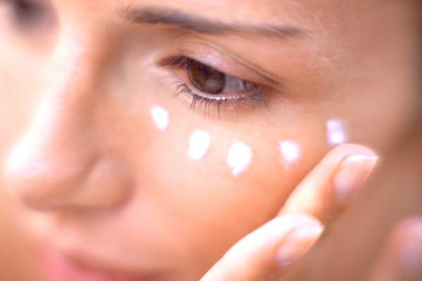 Dryness Around Your Eyes Causes And Remedies To Help New Health Advisor 